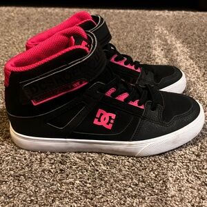 DC Youth Sz 5 Pure High Top Sneakers